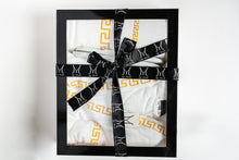 Load image into Gallery viewer, Gold Hamper