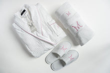 Load image into Gallery viewer, Pink Hamper