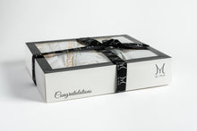 Load image into Gallery viewer, Gold Hamper